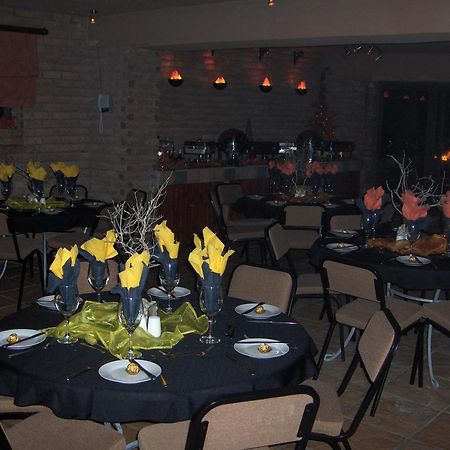 Kini Bay Sea Otters Lodge מראה חיצוני תמונה