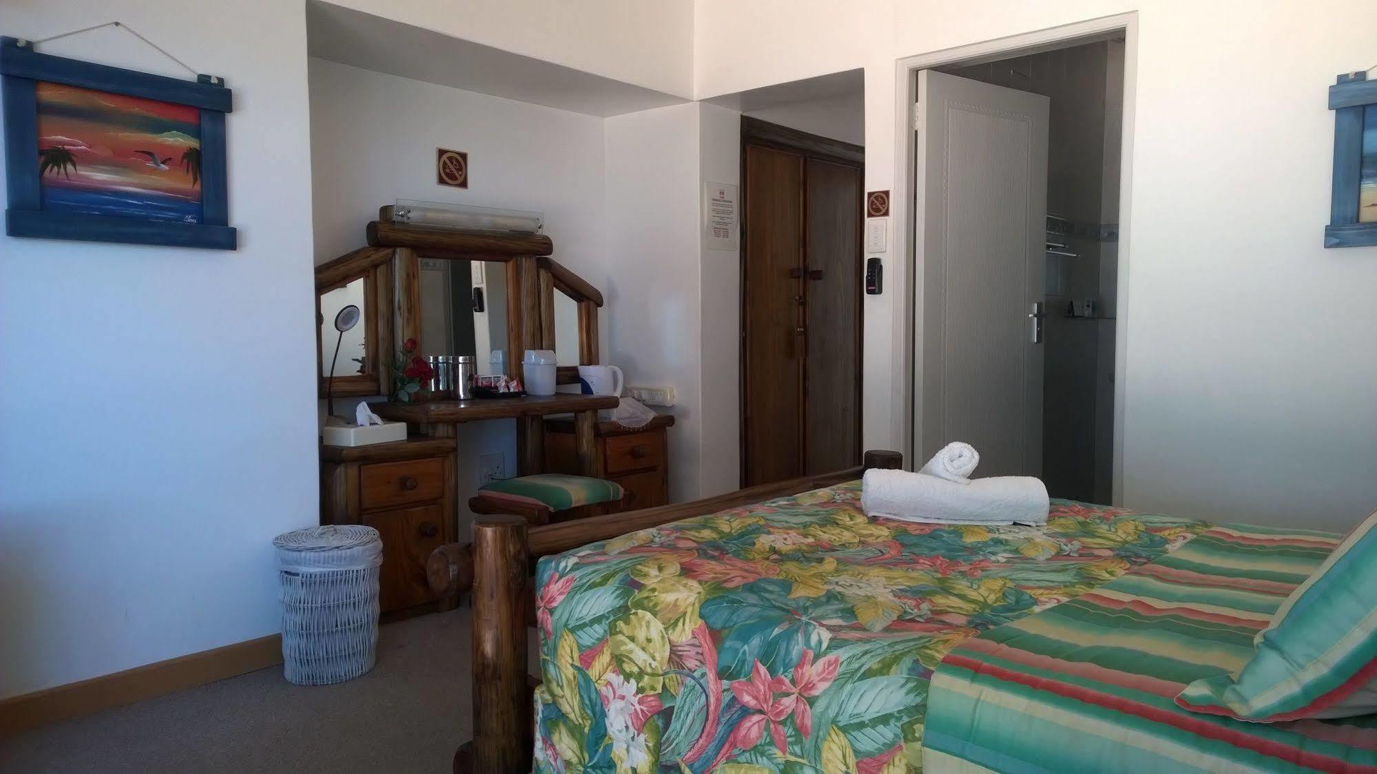 Kini Bay Sea Otters Lodge מראה חיצוני תמונה